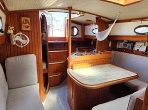 Main Cabin 5
