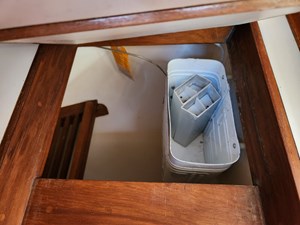 COURAGEOUS LADY 11 Galley 4