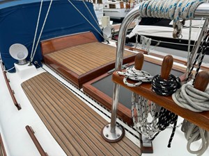 COURAGEOUS LADY 39 Deck 2