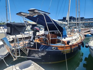 COURAGEOUS LADY 46 Dockside 4