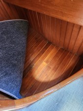 COURAGEOUS LADY 47 Cabin Sole 1