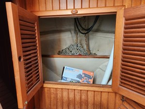 COURAGEOUS LADY 49 Chain Locker