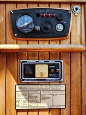 COURAGEOUS LADY 55 Engine Panel