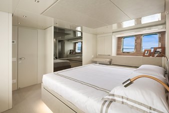 ESSENZA 23 Master Stateroom
