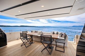 ESSENZA 43 Aft Deck