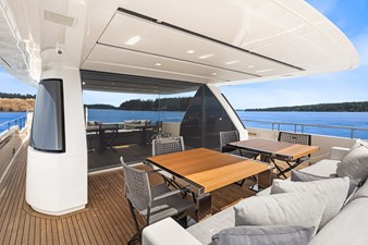 ESSENZA 46 Aft Deck