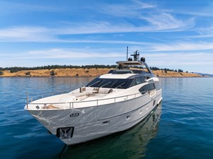 ESSENZA 62 Port Bow Profile