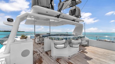 SEA AXIS  9 