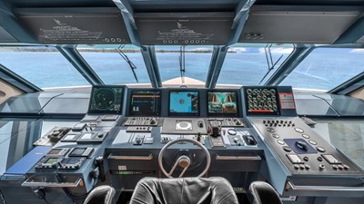 SEA AXIS  18 