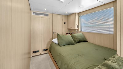 SEA AXIS  22 