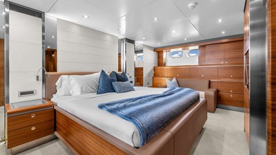 SEA AXIS  39 