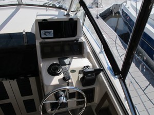 MISS MOLLY 11 Helm station