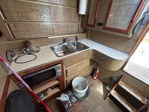 MS BLUE PEARL 16 GALLEY STRB.