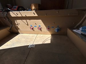 MS BLUE PEARL 18 BATTERY SWITCHES