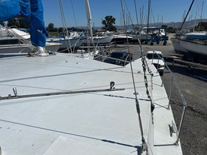 MS BLUE PEARL 23 FORWARD DECK