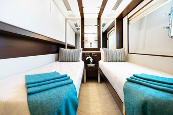 Insieme 19 Port Twin with Pullman