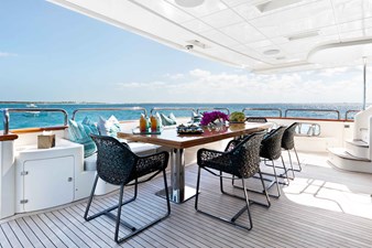 Insieme 40 Aft Deck