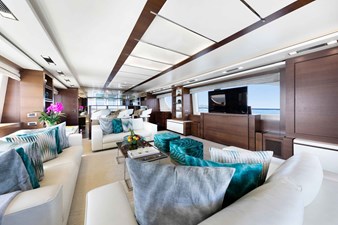 Insieme 42 Main Salon Bar