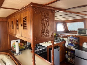 MARINE TRADER EUROPA 8 