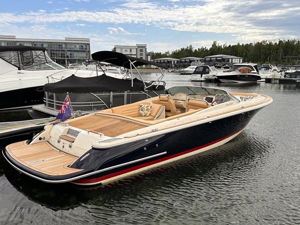 CHRIS-CRAFT LAUNCH 28 2013