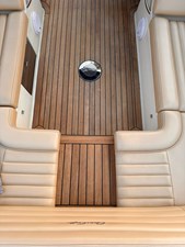 Chris-Craft Launch 28 2013 3