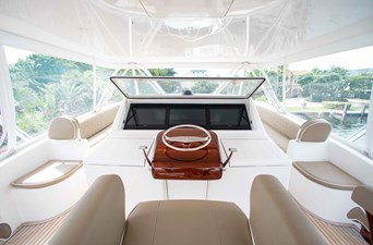 Flybridge 11