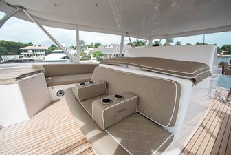 Flybridge 14