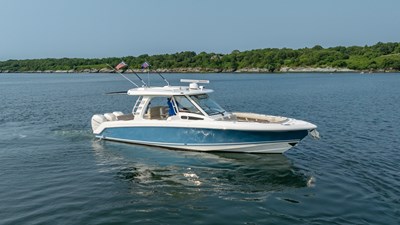 BLUE SKIES 0 BLUE SKIES 35' Boston Whaler 2019