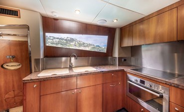 Sunseeker 90