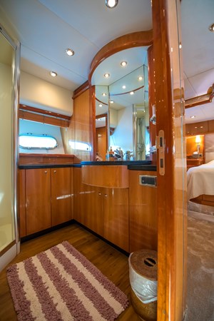 Sunseeker 82Y Basya Nicoli Interior