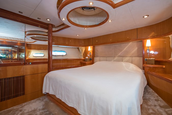 Sunseeker 82Y Basya Nicoli Main Salon
