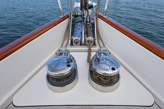 Dual Windlass Detail