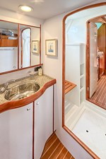 Aft Head Fwd into Shower