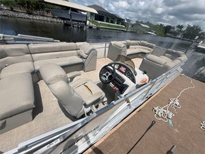 24' Berkshire 2019  STS 2.75  2 
