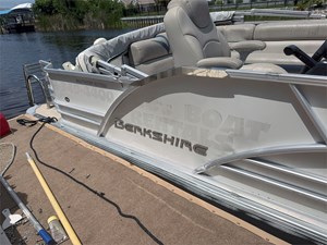 24' Berkshire 2019  STS 2.75  3 