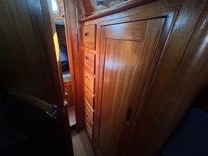 GRACE 16 Built-in Drawers/ Hanging Locker