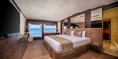 E Series 125 Hargrave Superyachts 16 Owner's cabin on Deck