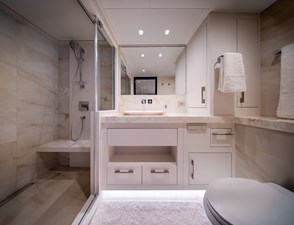 E Series 125 Hargrave Superyachts 20 Guest Bathroom