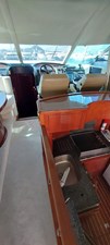 HAKUNA MATATA 13 Helm Galley