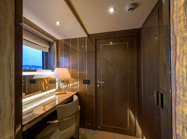 EBYSHINE - Yacht zu verkaufen