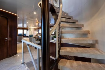 Lady Nora 27
