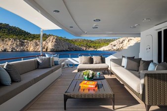 Lady Nora 36