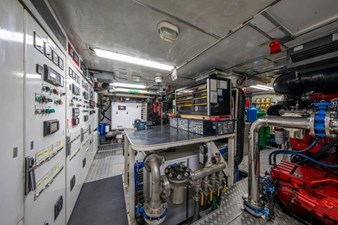 Lady Nora 33