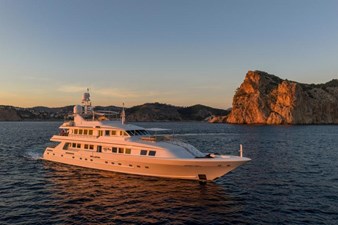 Lady Nora 53