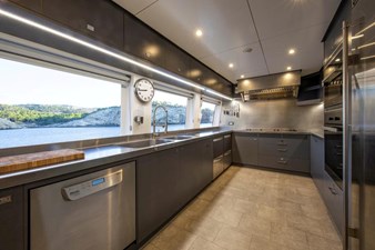 Lady Nora 26