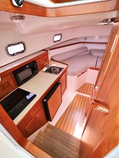 ABLE II 20 Galley from Companionway 