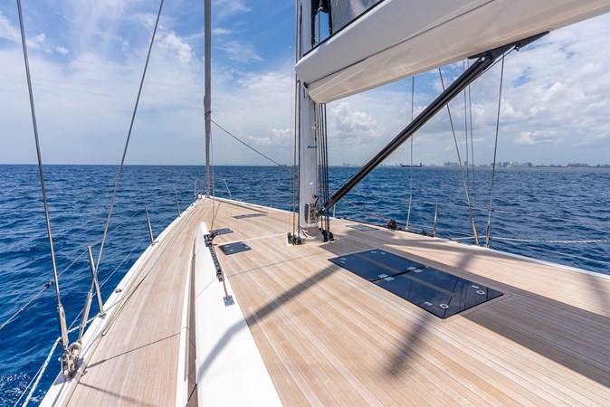 INVICTUS - Yacht for sale