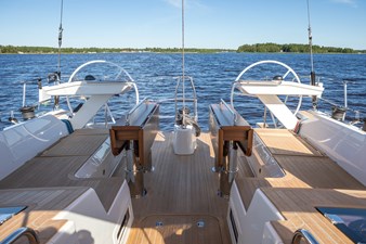 Invictus 7 