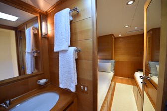 Green Eyes 13 DSC_0810