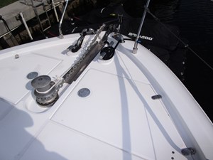 PRETTY LADY 28 Windlass Detail   